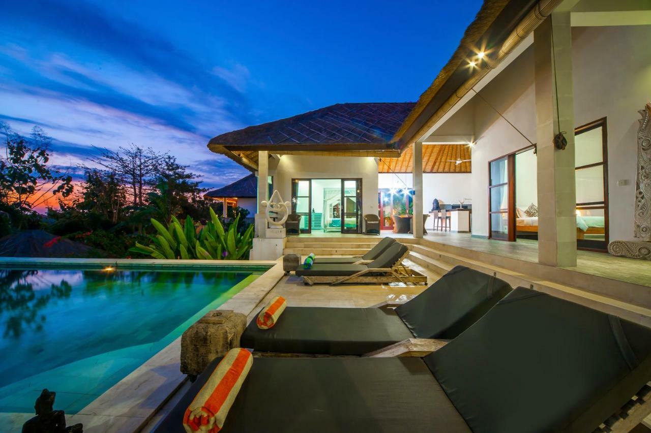 Villa Michiko Uluwatu Eksteriør billede