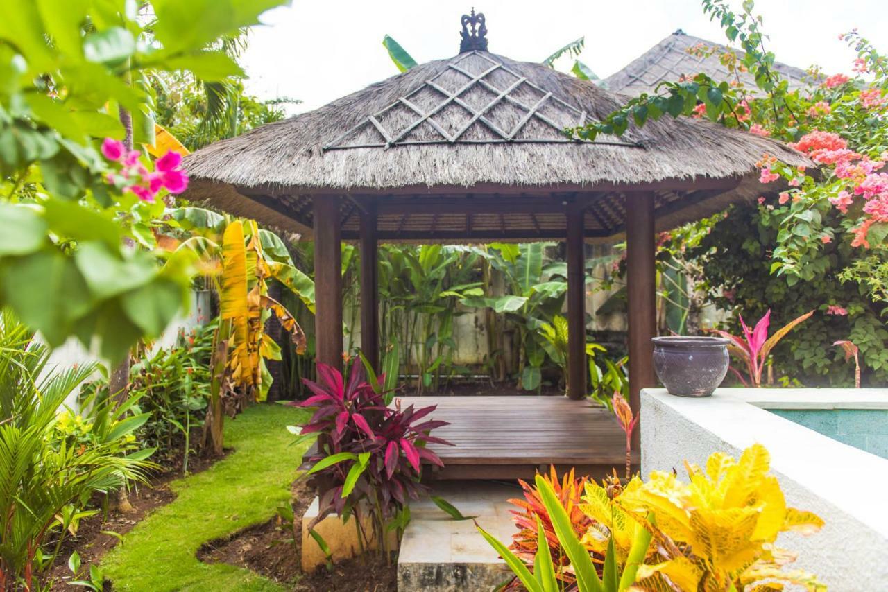 Villa Michiko Uluwatu Eksteriør billede