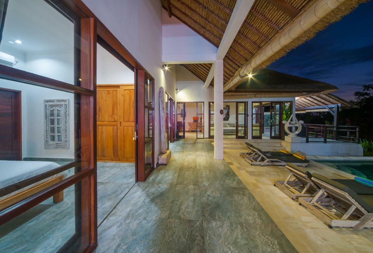 Villa Michiko Uluwatu Eksteriør billede